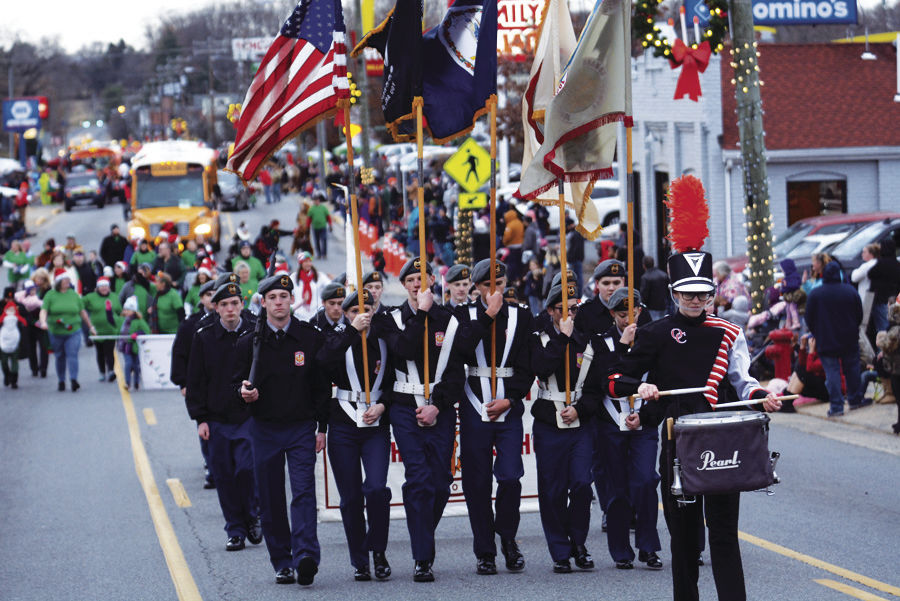 J-Orange Rotary holiday parade_3715.jpg